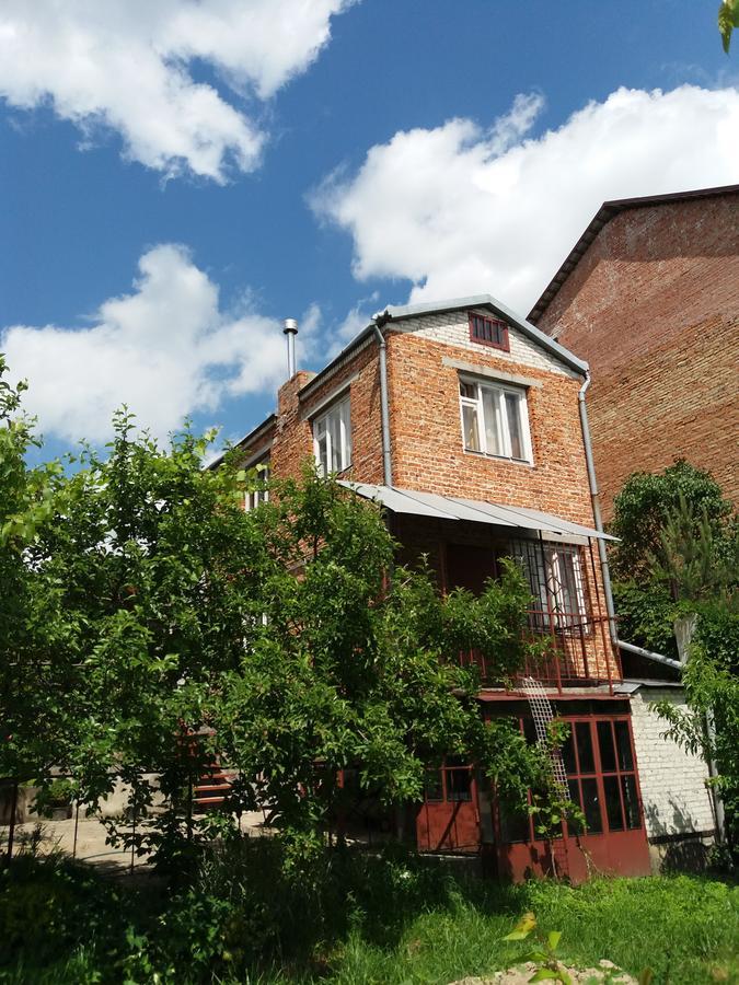 "Arttrakt" Hotel ลวีฟ ภายนอก รูปภาพ